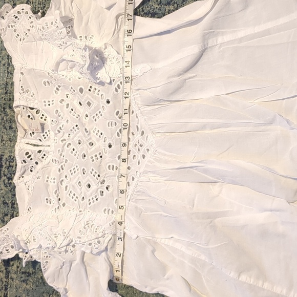 H&M White Blouse with Eyelet Embroidery - Picture 4 of 9